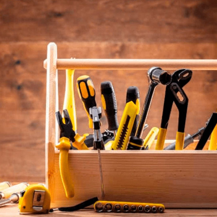 Come organizzare al meglio l’angolo attrezzi in casa o in cantiere: soluzioni pratiche e prodotti indispensabili