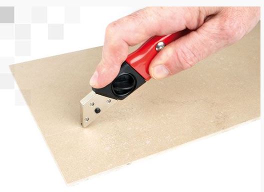 taglierino per piastrelle e vetro