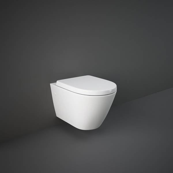 Rak - Wc sospeso bianco alpino serie Resort c/coprivater rallentato w/hidden fixation e tecnologia Rimless